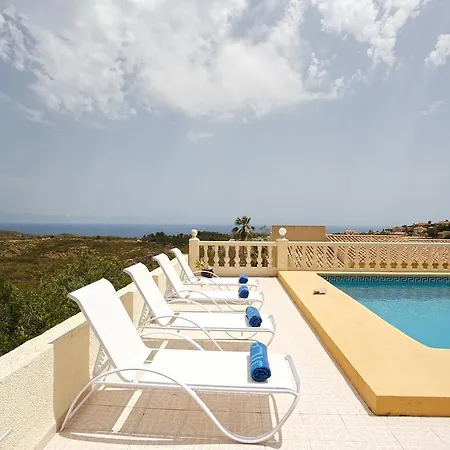 Villa Amazing *